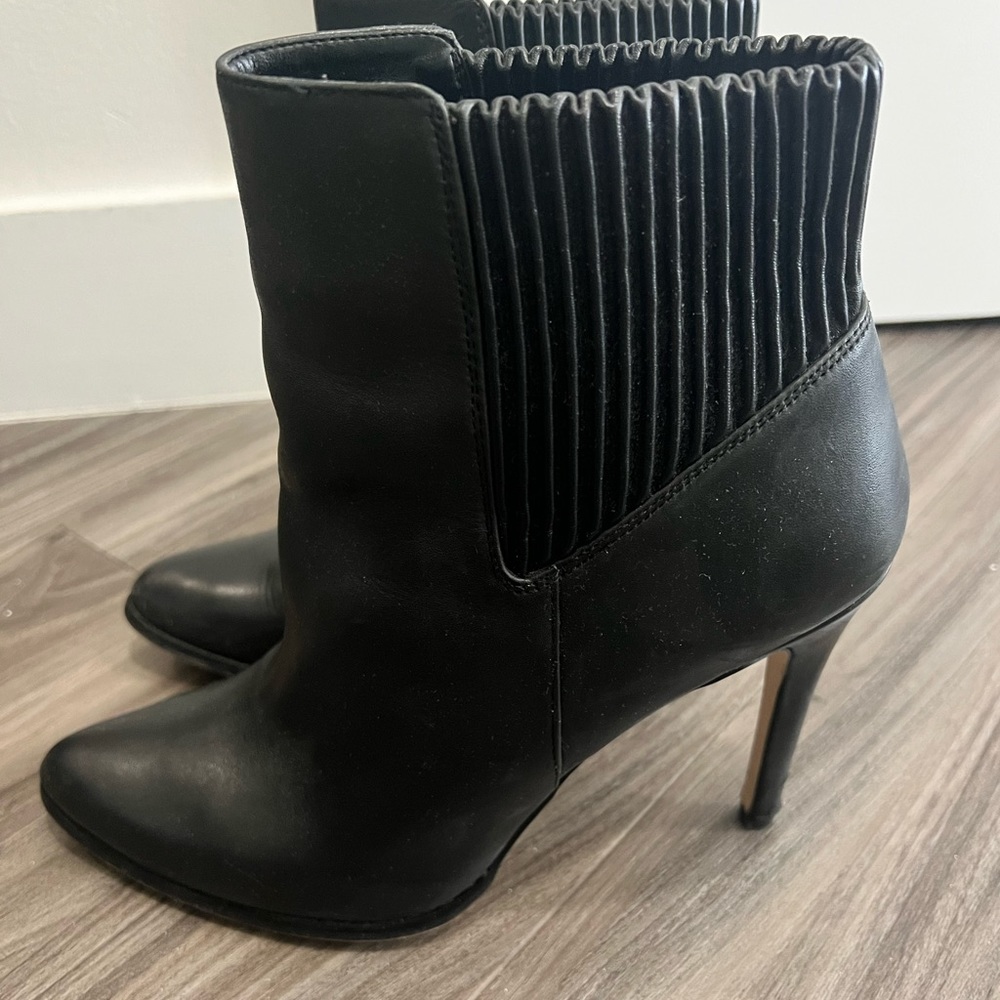BCBG booties - Picture 2 of 8
